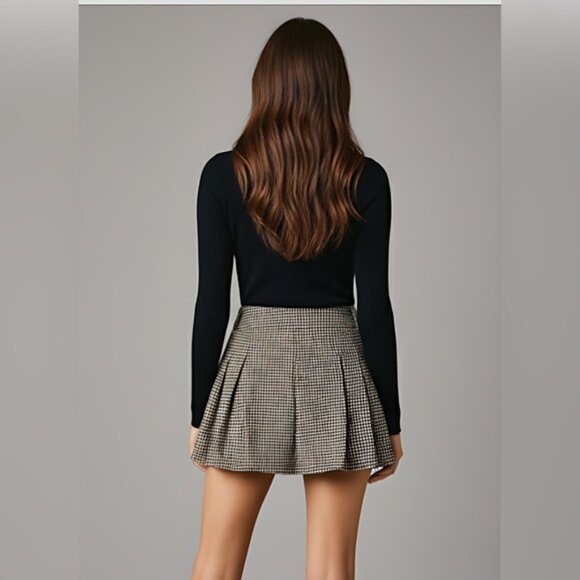 Hounds Tooth Pleated Skort - Picture 5 of 6